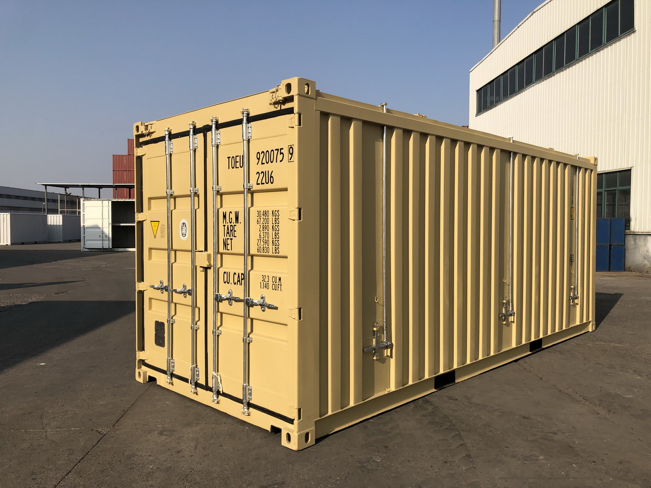 https://www.transoceancontainers.net/wp-content/gallery/hard-top/hard-top-shipping-container-side-view.jpg